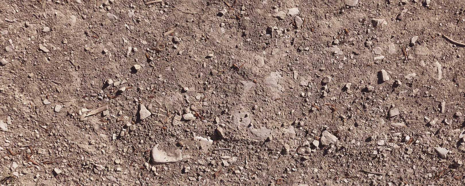 Boden mit Schotter
